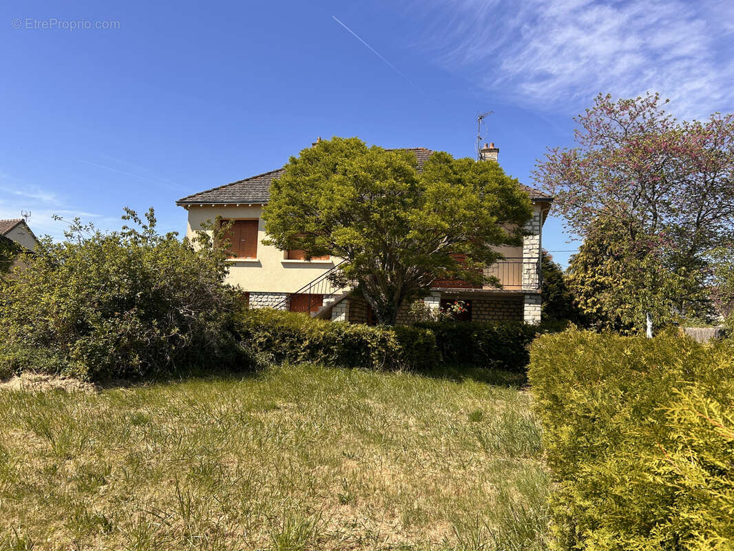 Maison à SAINT-MARCEL