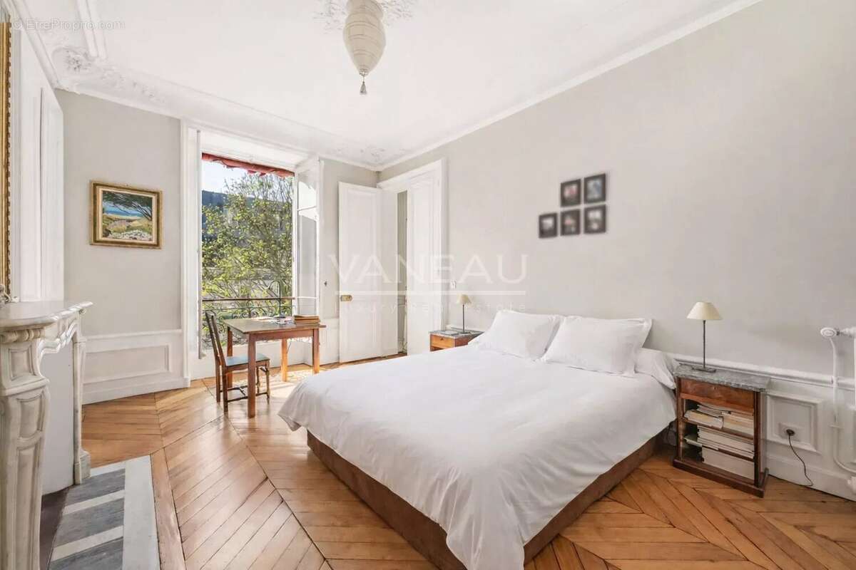 Appartement à PARIS-9E
