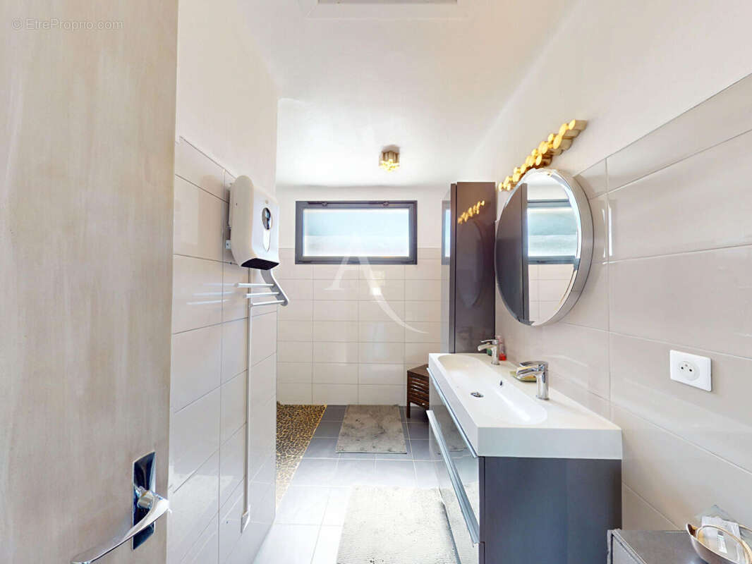 Maison à LEZIGNAN-CORBIERES