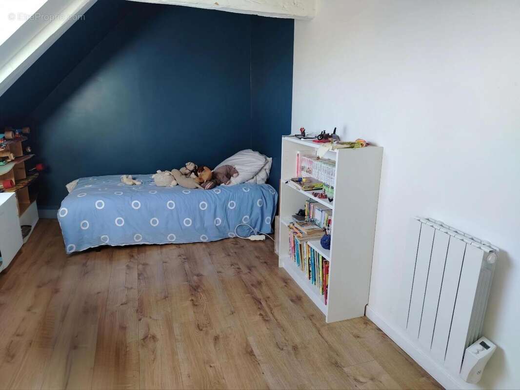 Photo 6