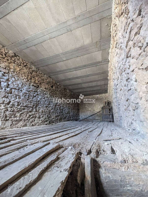 Parking à CABASSE