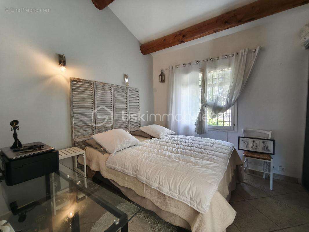 Maison à PIERREVERT