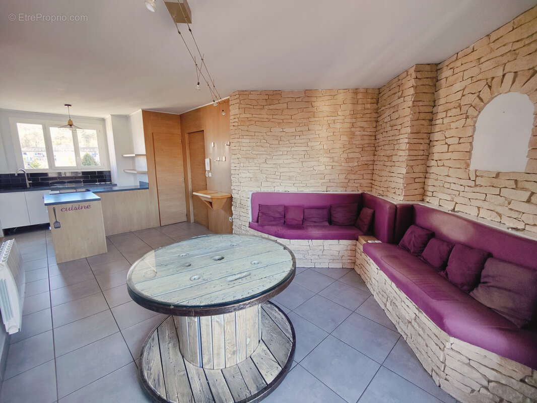 Appartement à BOURGOIN-JALLIEU