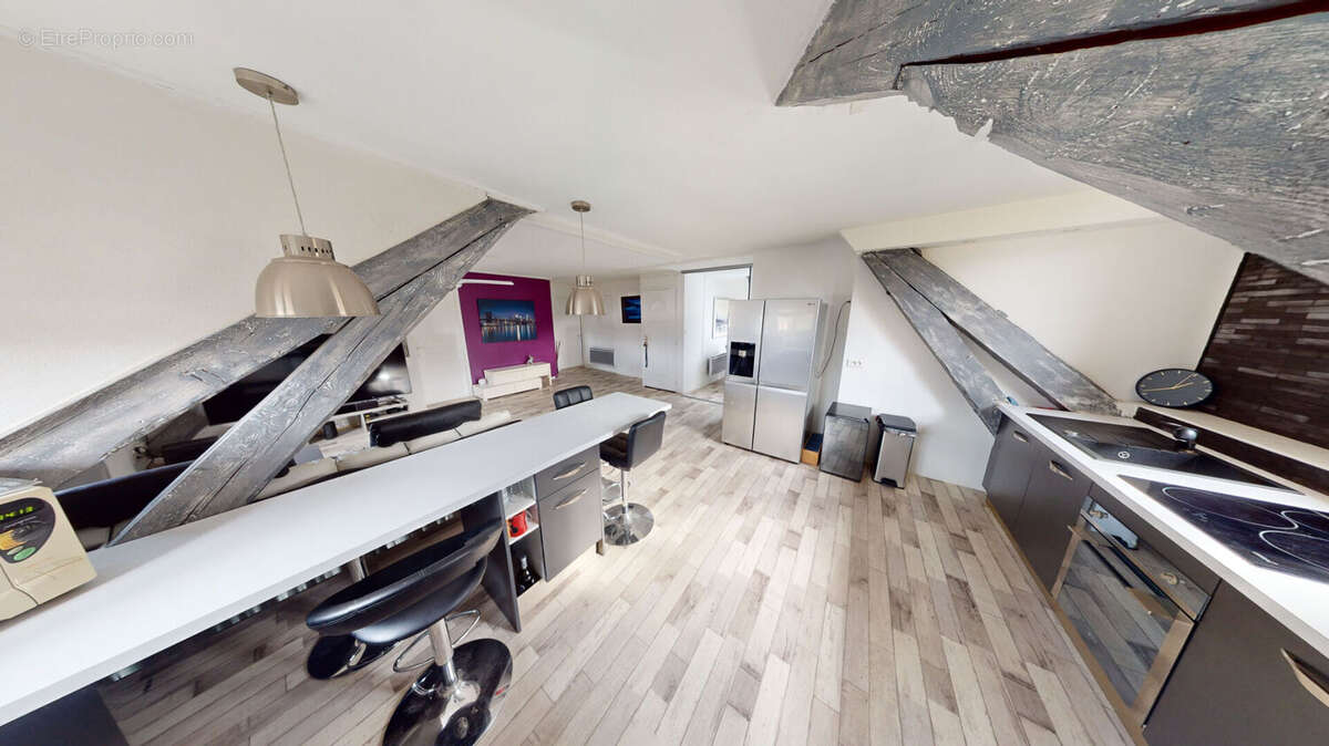 Appartement à DOMENE