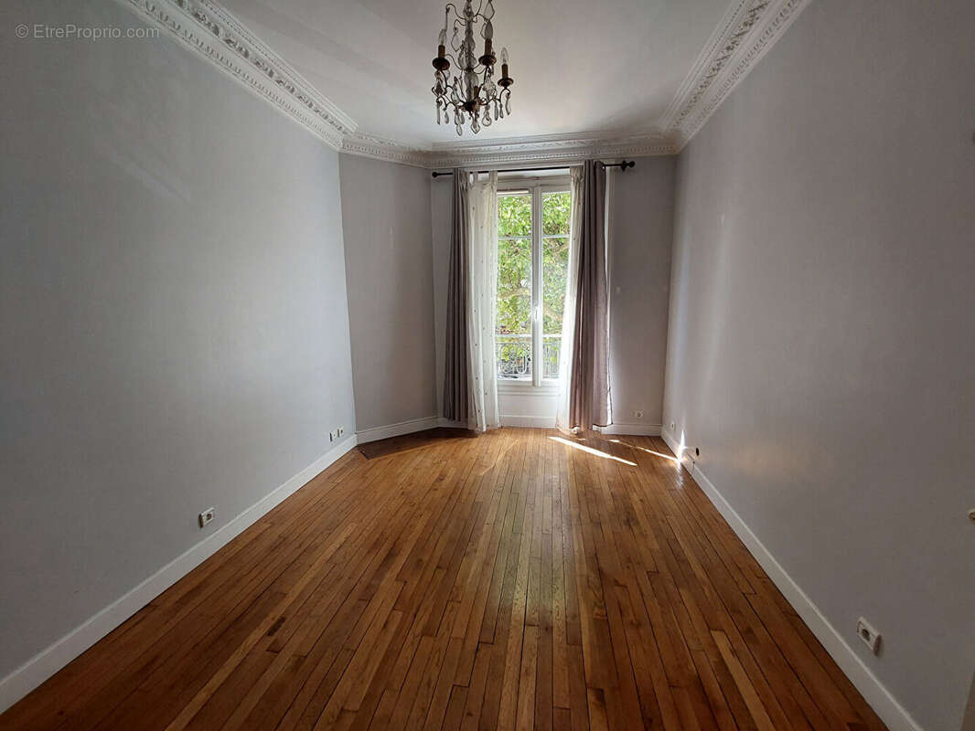 Appartement à LE RAINCY