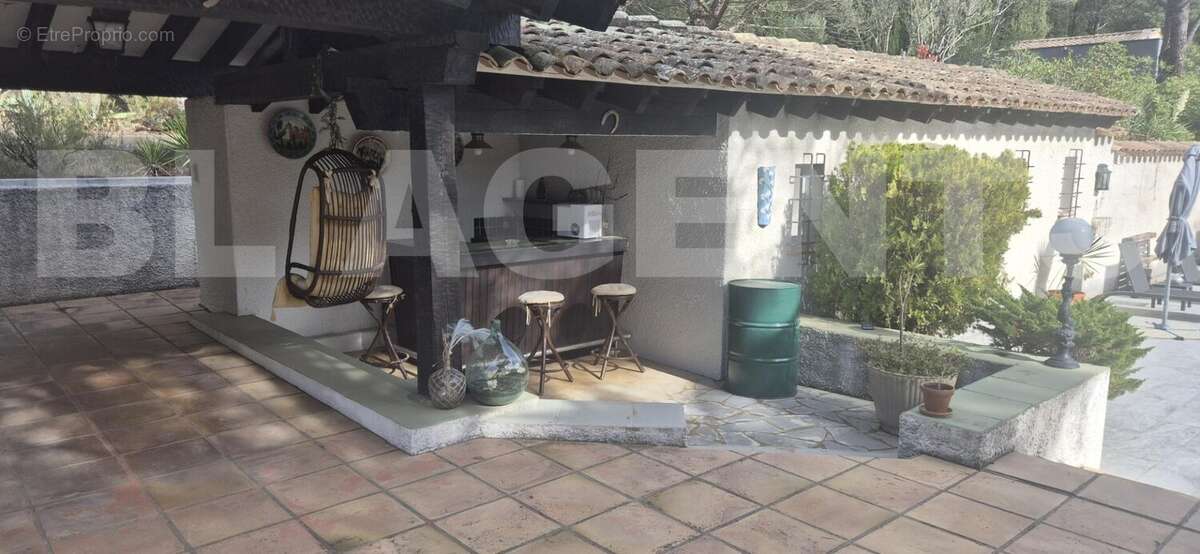 20251020_145128 - Maison à PALAJA