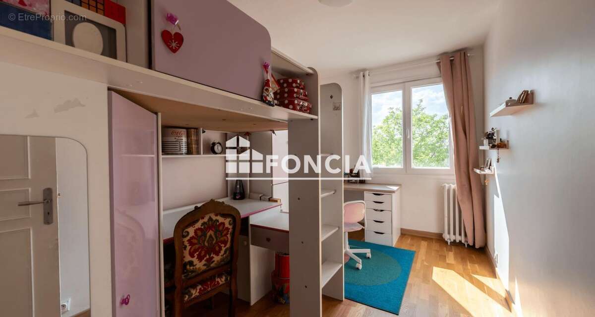 Appartement à RUEIL-MALMAISON