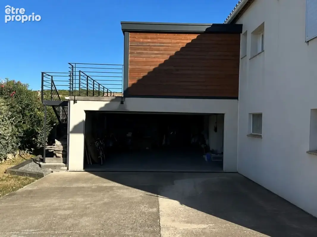 Fleury d'Aude Villa d'exception de type V de plain pied avec garage en sous-sol, SH 224 m2  avec vue dominante - photo 18