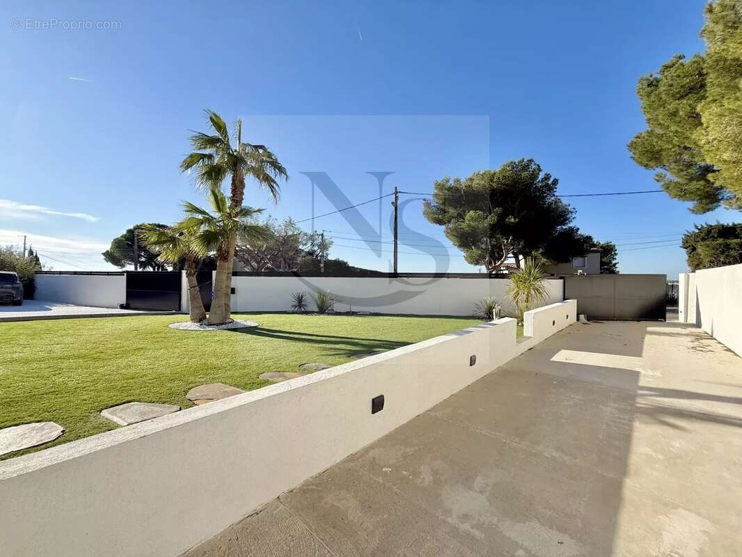 Maison à CARRY-LE-ROUET