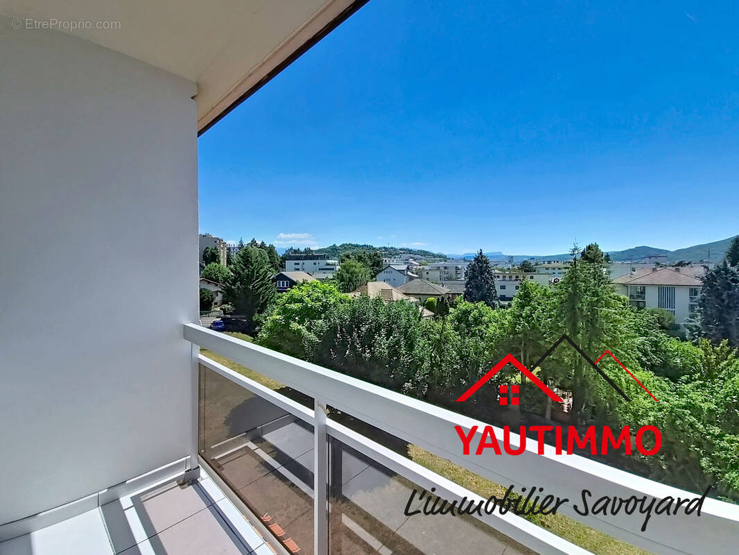 Appartement à VILLE-LA-GRAND