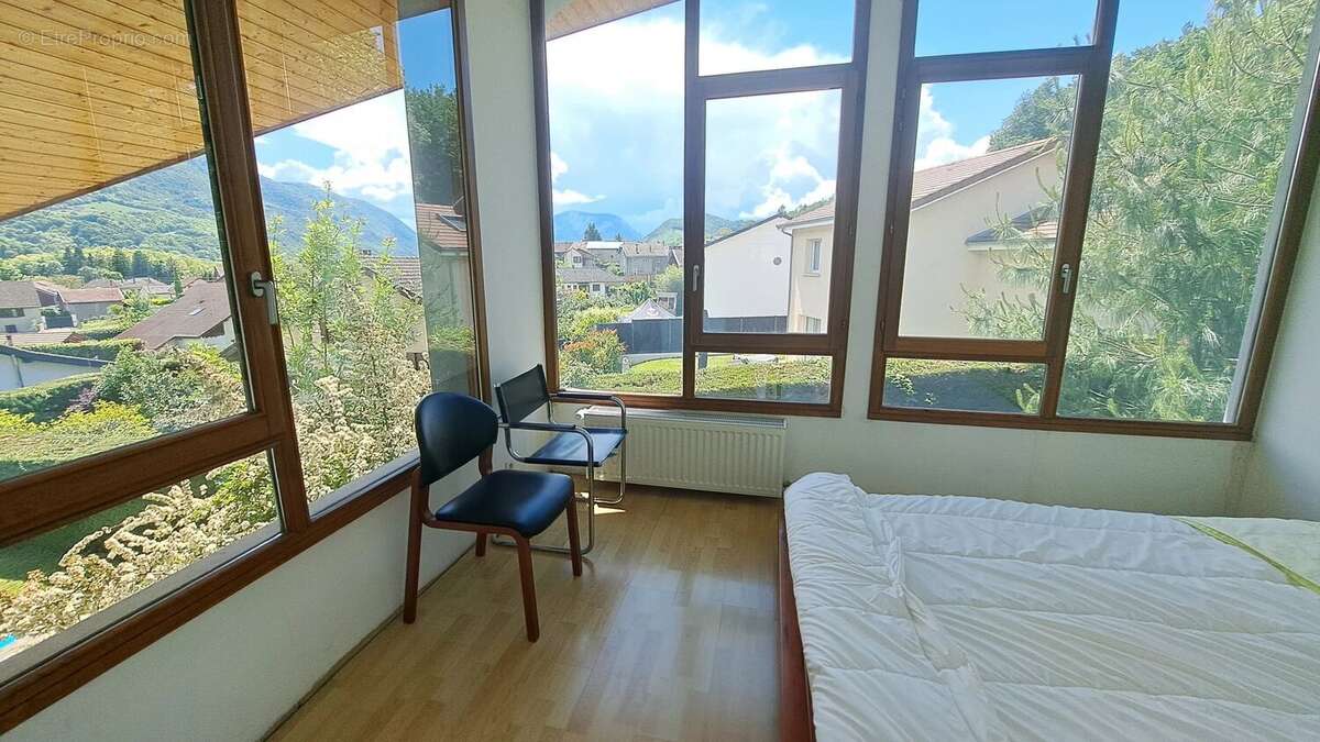 Maison à VAULNAVEYS-LE-HAUT