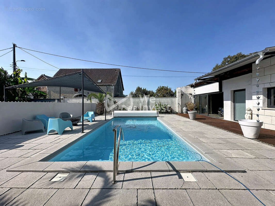 Maison 297 m² à Orthez  - photo 2
