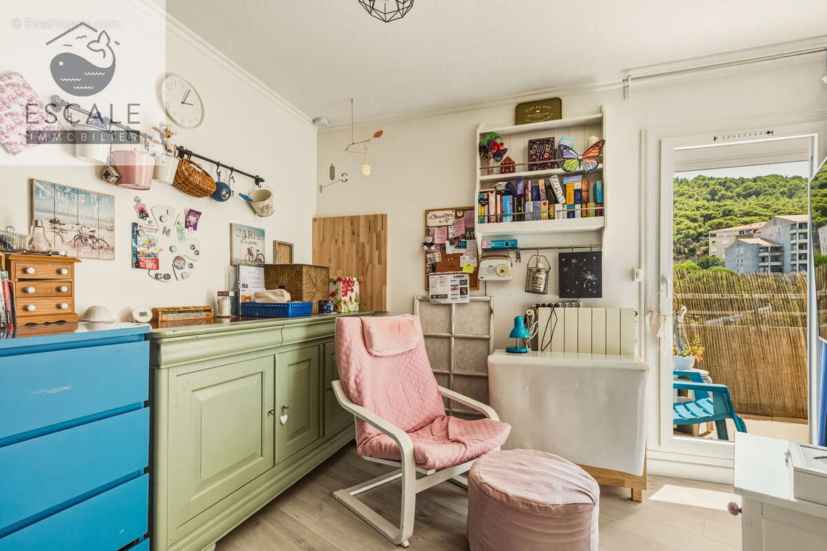 Vente type 3 refait a neuf + parking + cave quartier les metairies a sete - photo 12