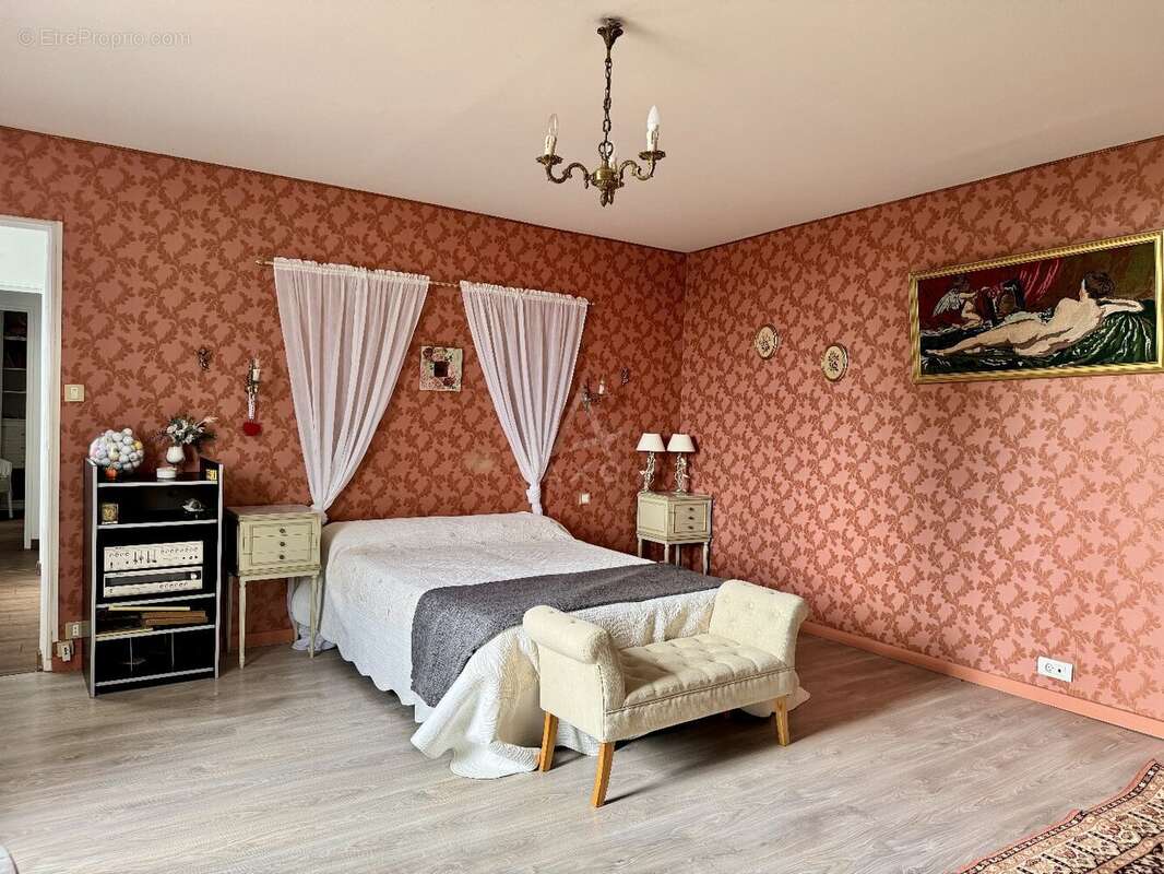 Maison à MOUTHIERS-SUR-BOEME