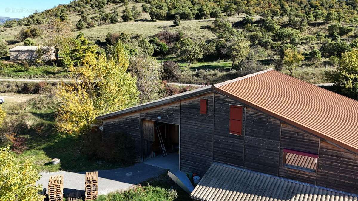 Maison à ALBA-LA-ROMAINE