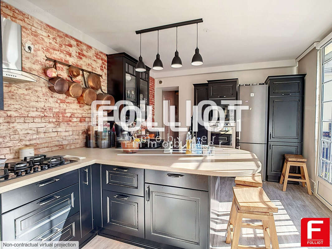 Vente : appartement T5 (140 m²) à GRANVILLE CENTRE - 50400  - VUE  MER - photo 6