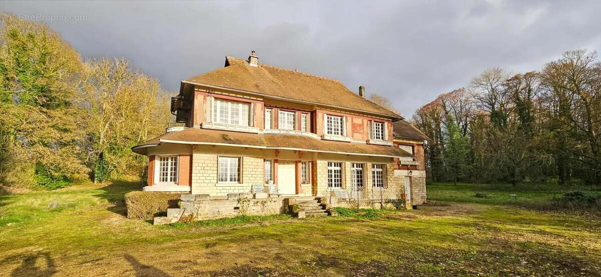 Maison à VAILLY-SUR-AISNE