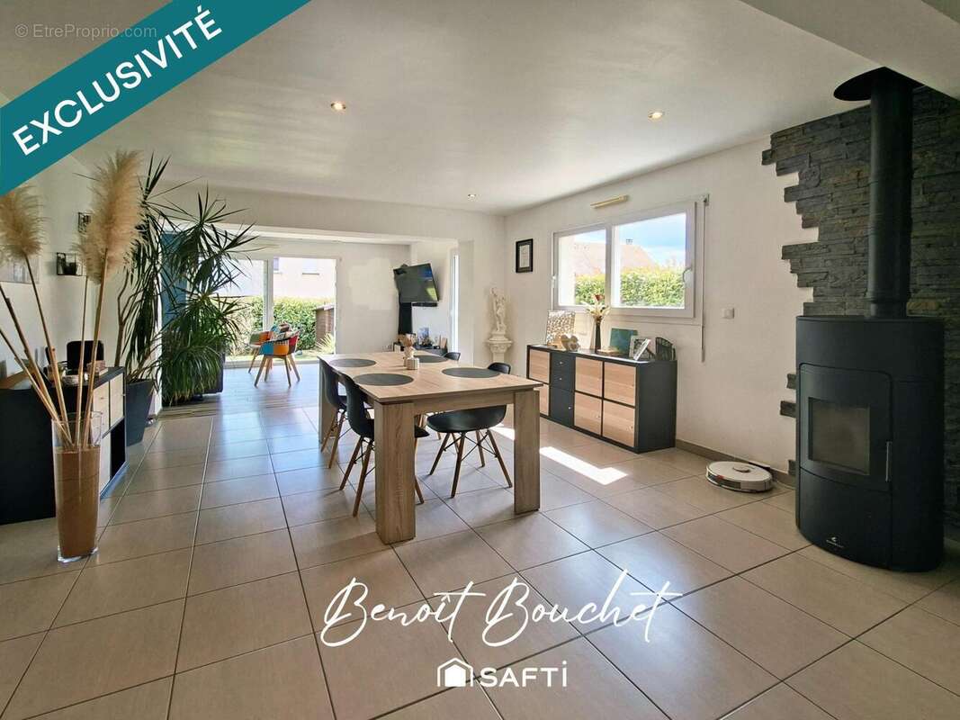 Photo 2 - Maison à MOULT