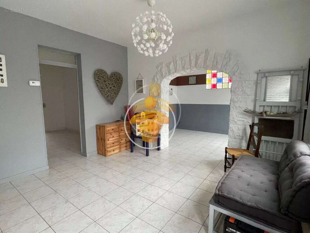 Maison à TERGNIER