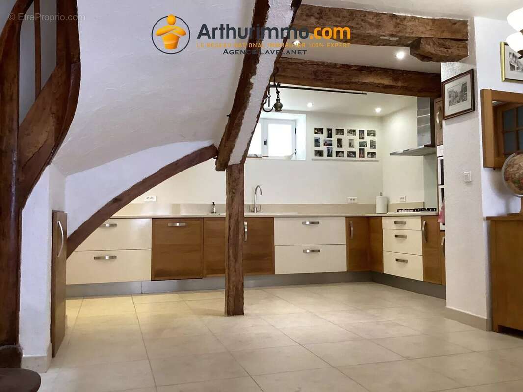Superbe maison de village de 203 m² avec piscine, 4/5 chambres. - photo 6