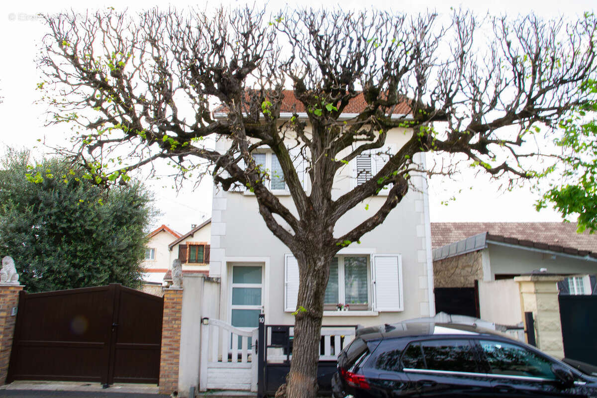Maison à VILLENEUVE-LE-ROI