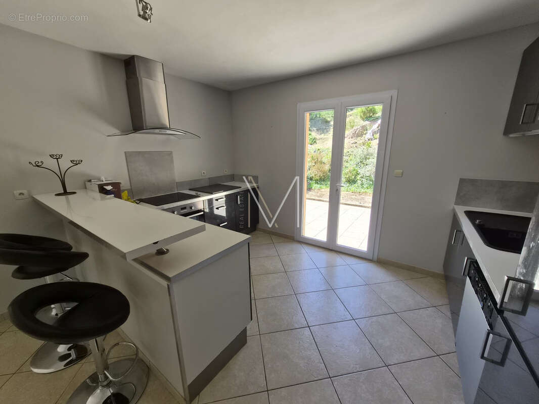 Maison à PLAN-DE-LA-TOUR