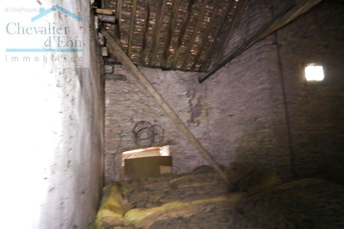 Maison à ANCY-LE-FRANC