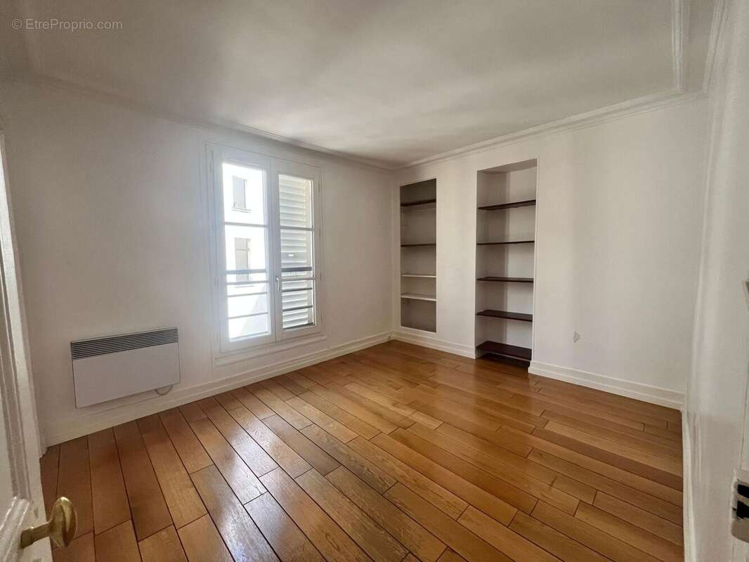 Photo 3 - Appartement à PARIS-8E