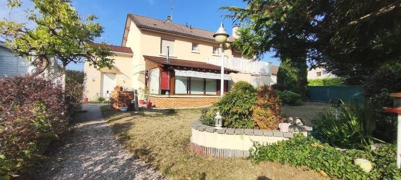 Photo 1 - Maison à SAINT-MARCEL