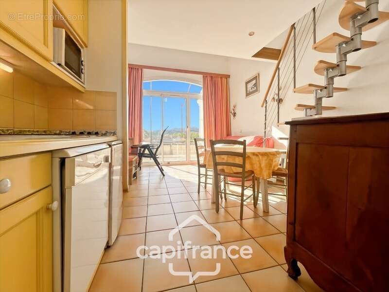 Appartement à MALLEMORT