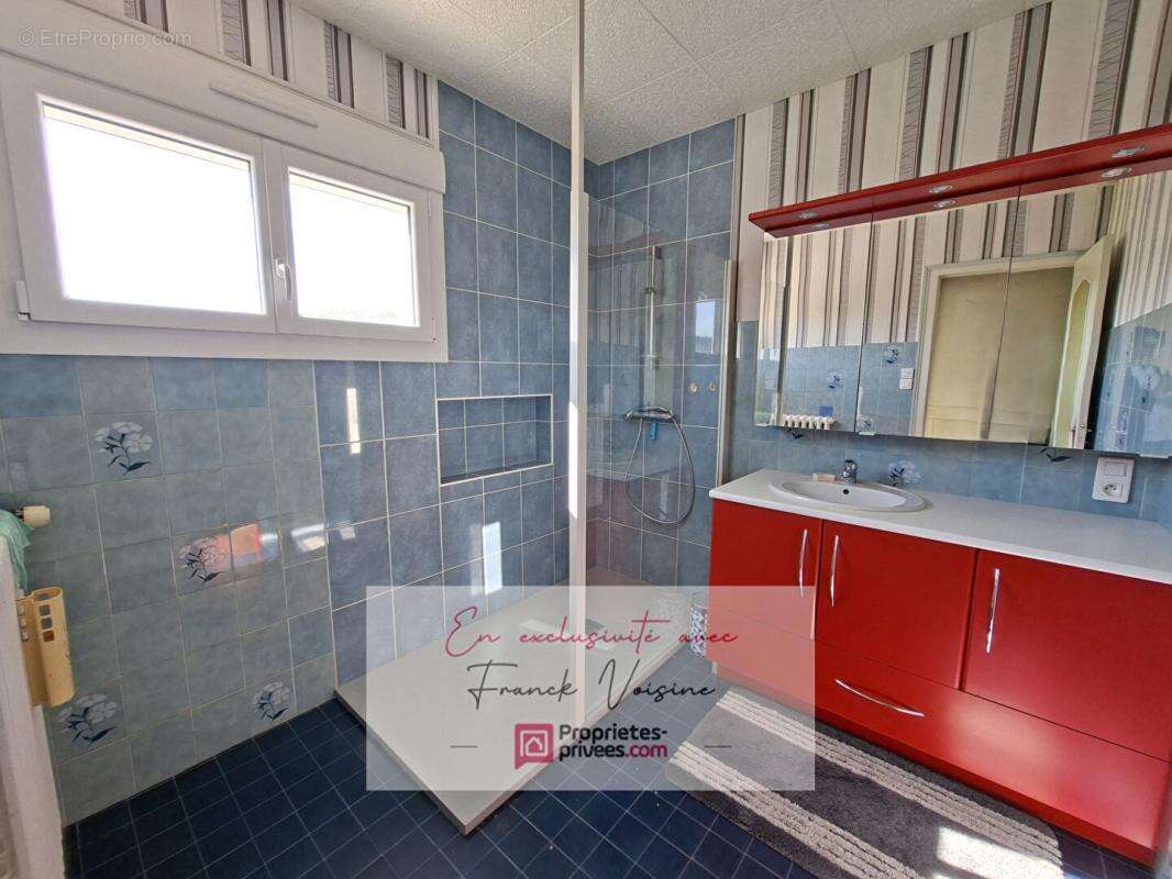 A VENDRE en exclusivité au Boupère, Maison de 190 m2 avec 4 chambres et 1 appartement sur un terrain de 1047 m2 env - photo 5