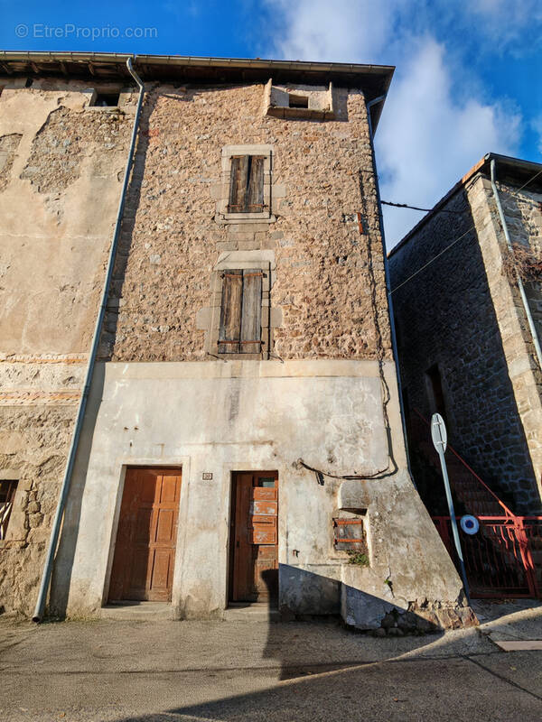 Maison à CHALENCON