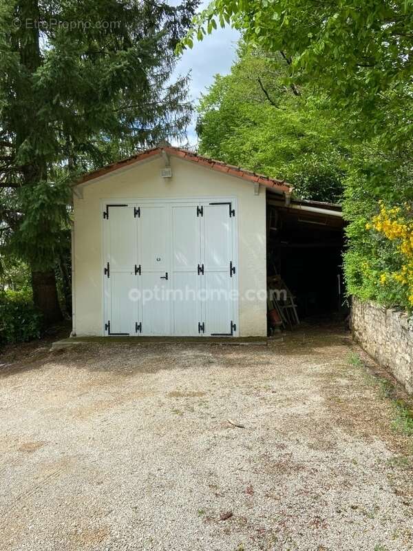 Maison à TOUVRE