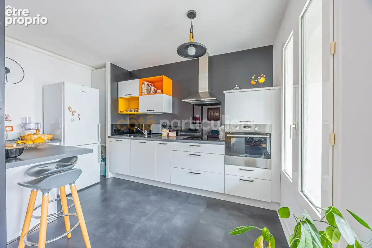 Nantes -- ile de nantes -- appartement t3 -- deux chambres -- 64 m2 -- terrasse -- parking - photo 2