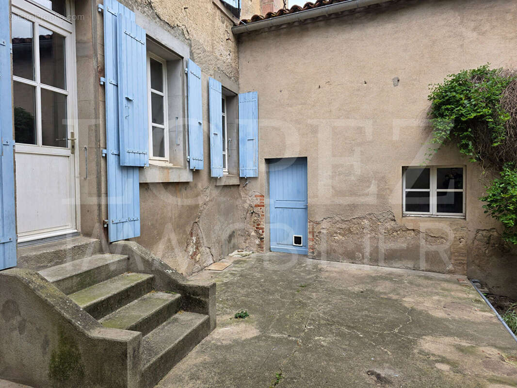 Maison à AIGUEFONDE