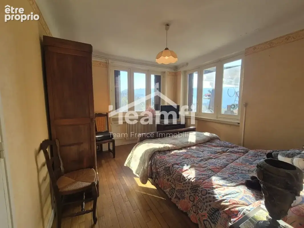 Maison 5 pièces 109 m² à vendre à Thiers (63300) - photo 3
