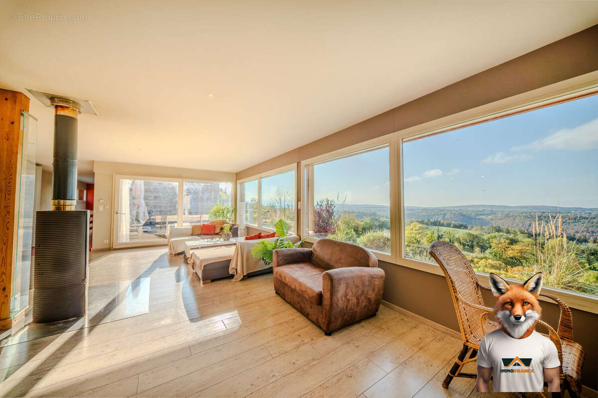 Maison à PLAIMBOIS-VENNES