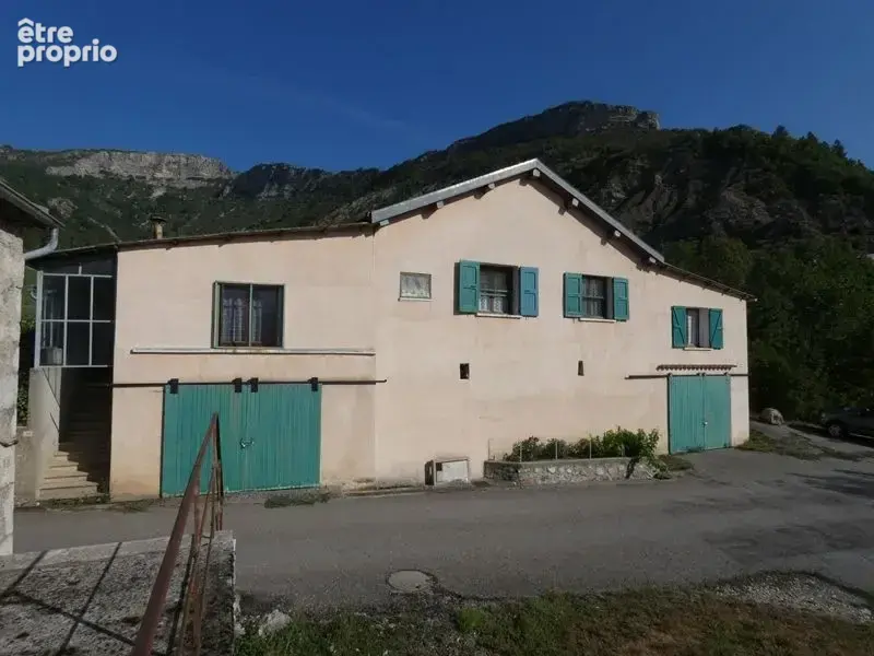 Maison 4 pièces 112 m² à vendre à La Piarre (05700) - photo 2