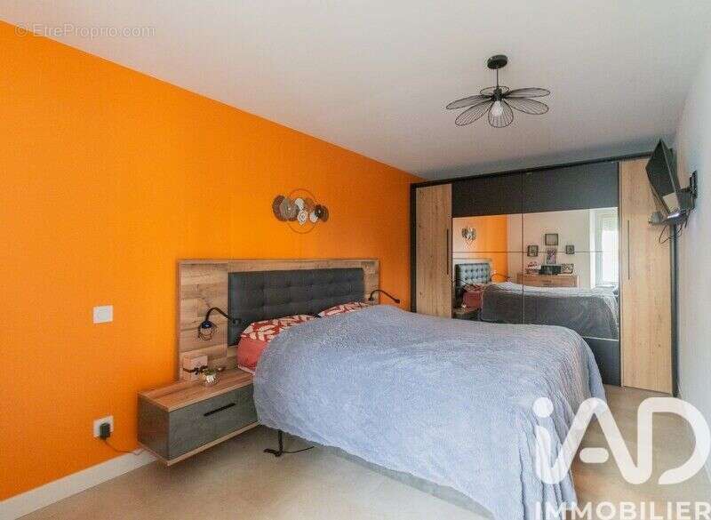 Photo 8 - Maison à MOUZEUIL-SAINT-MARTIN