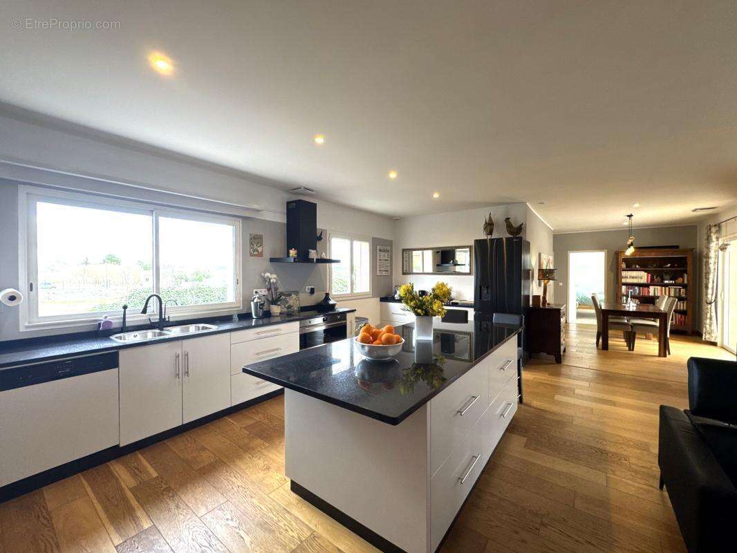Villa de plain-pied avec logement indépendant - photo 5