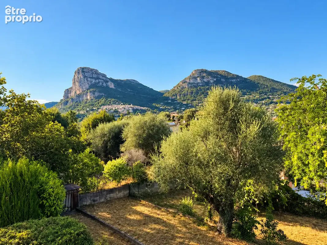 Propriété de caractère avec piscine et vue sur les Baous — secteur de La Gaude - photo 4
