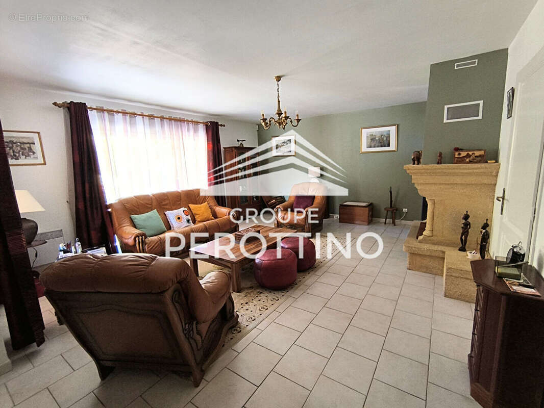 Maison à LA DESTROUSSE