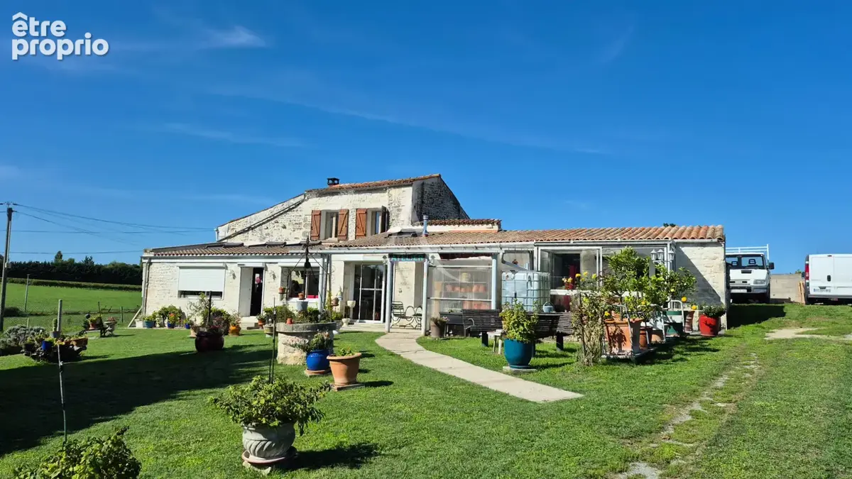 Maison  7 pièce(s) 189 m2 - Chermignac - photo 5