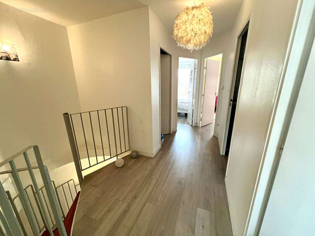 Maison à MONTIGNY-LES-CORMEILLES