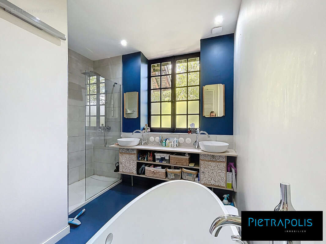 Appartement à CALUIRE-ET-CUIRE