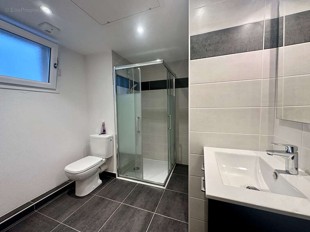 Appartement à SERRE-LES-SAPINS