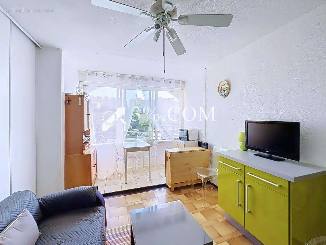 Appartement 3 pièces: 1 chambre  + Cabine avec loggia   Grui - photo 8