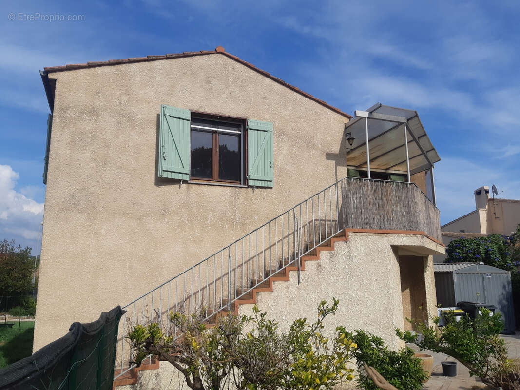 Appartement à HYERES