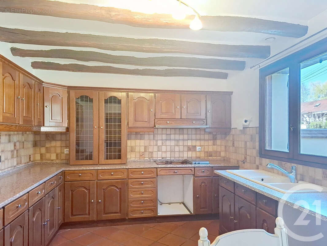 Maison à LIVRY-SUR-SEINE