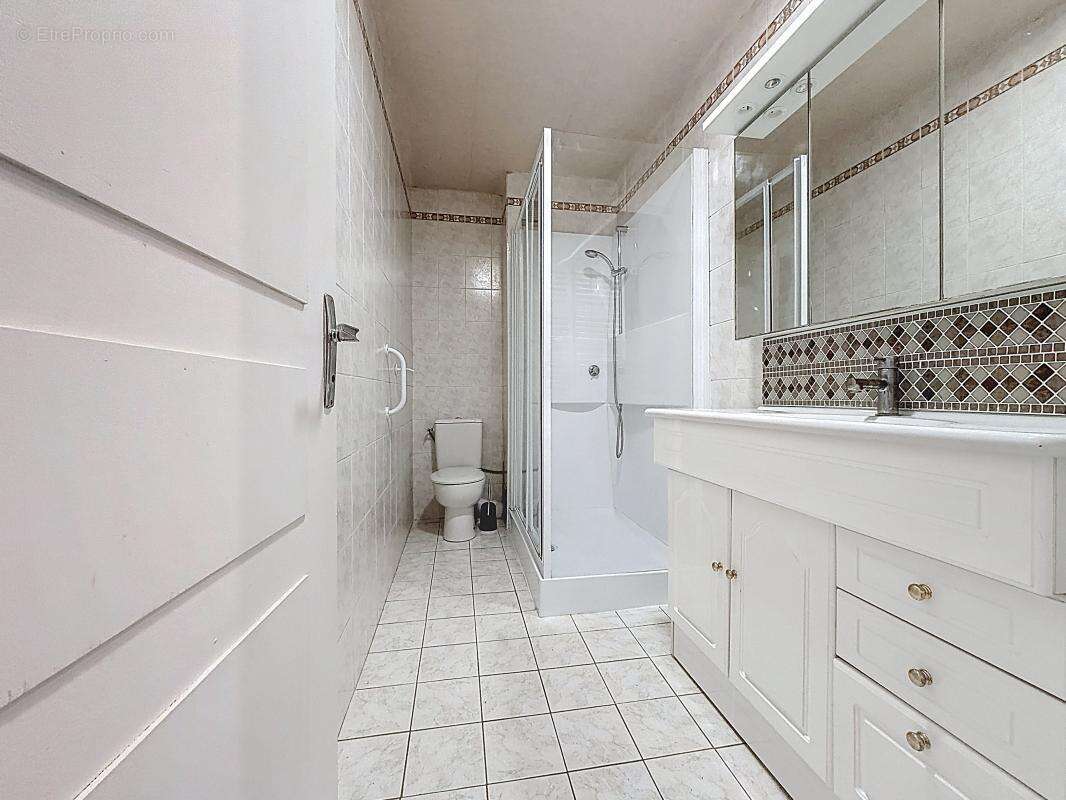 Maison 95 m² à Valence  - photo 10